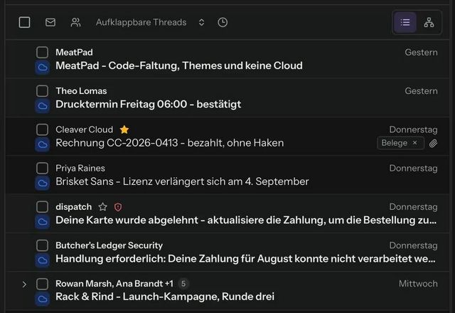 Eine Nachrichtenzeile wird mit der rechten Maustaste angeklickt, und rund um den Zeiger öffnet sich ein Rad aus Aktionen. Markieren wird gewählt, und der Stern der Zeile wird orange. · Reviewed for MailVault version 2.20.0