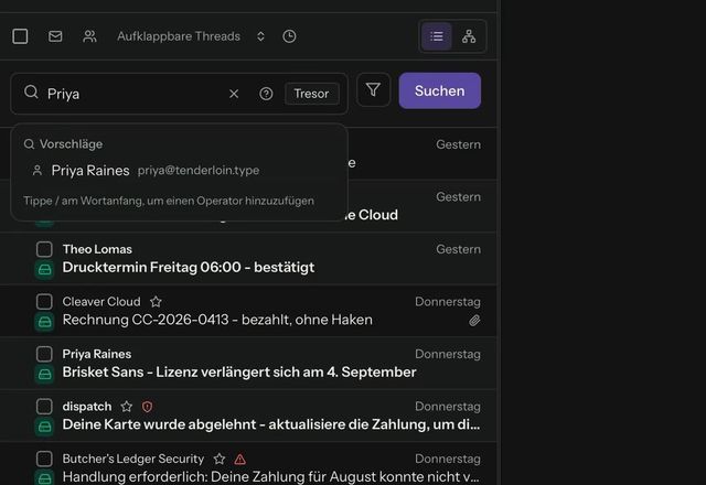Priya wird ins Suchfeld getippt, Suchen wird gedrückt, und die passenden Nachrichten erscheinen in der Liste. · Reviewed for MailVault version 2.20.0