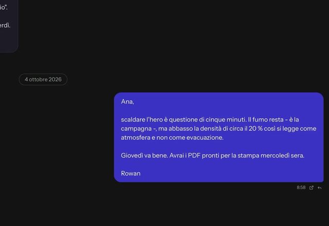 Una conversazione email è mostrata nella vista chat, come fumetti di chat raggruppati per persona e argomento. · Reviewed for MailVault version 2.20.0