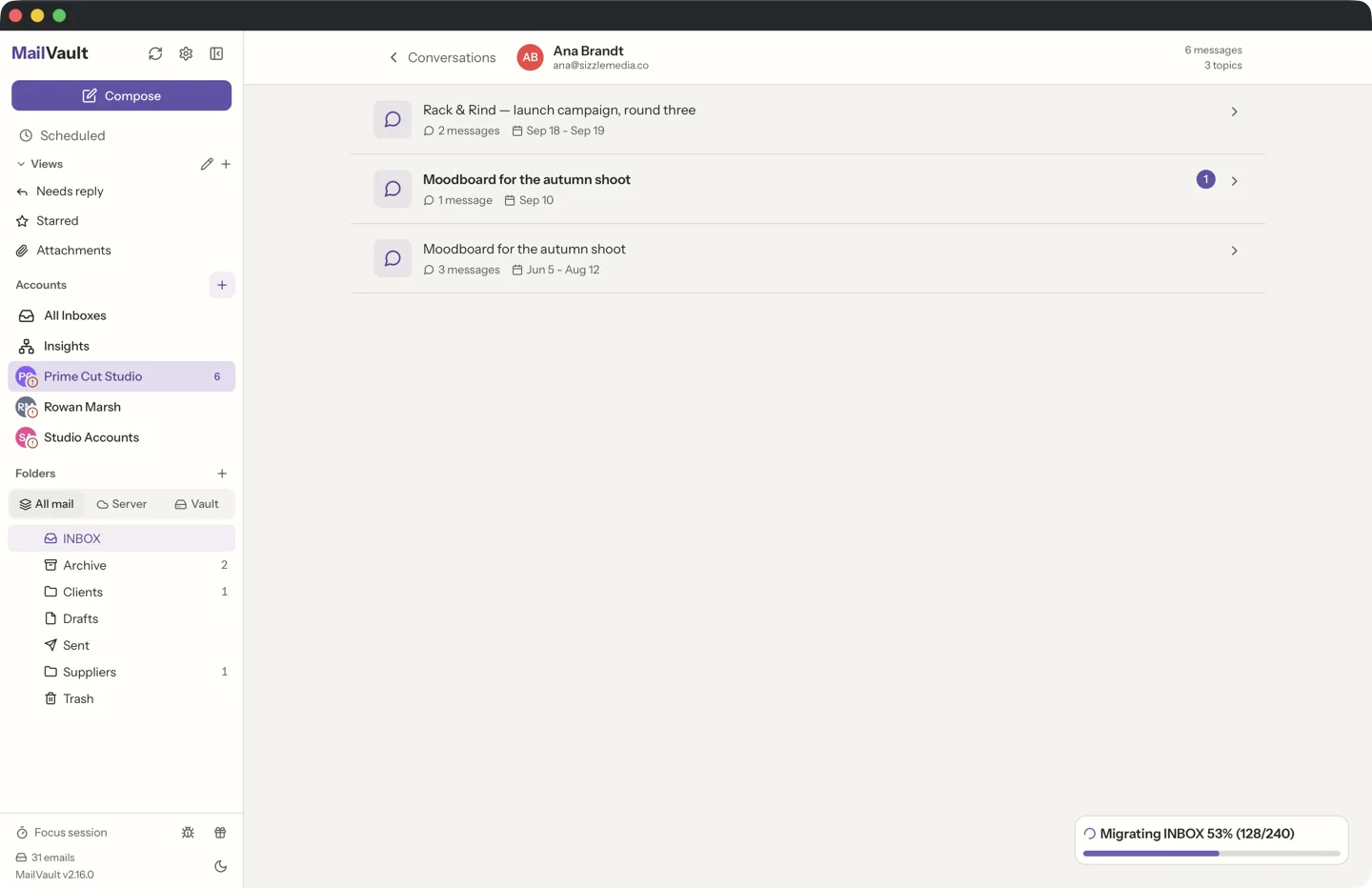 MailVault chat bubble view showing messaging-style email conversation with sender avatars