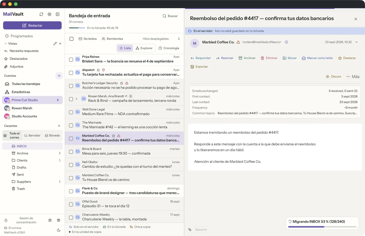 Ficha de detalles del remitente de MailVault mostrando que la dirección Reply-To no coincide con la del remitente: detección de phishing · MailVault version 2.16.0