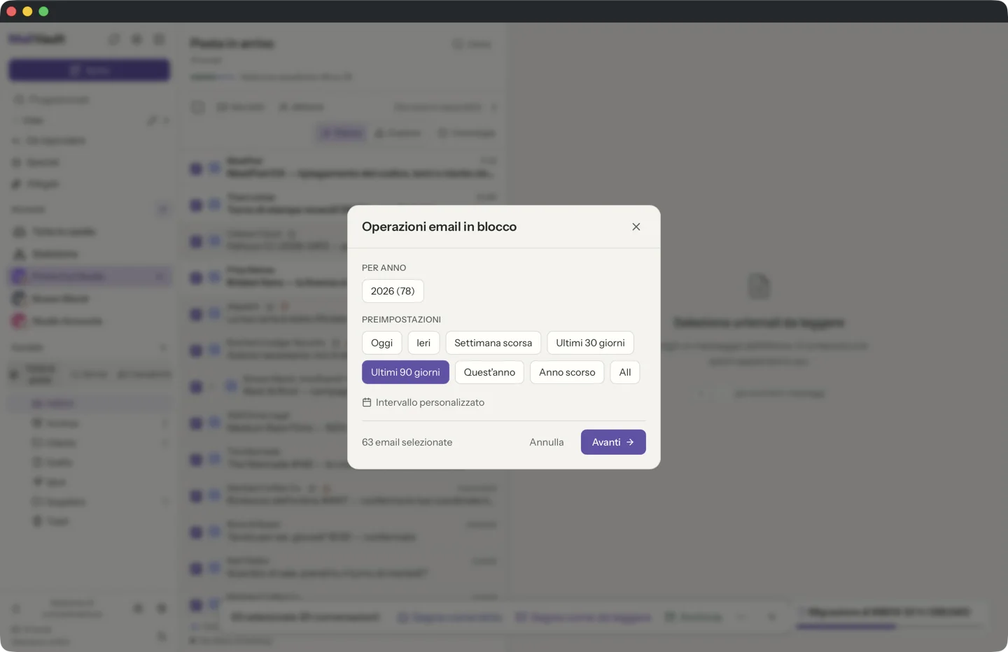 Finestra di selezione in blocco di MailVault, con selettore di intervallo di date, scorciatoie per anno e pulsanti per archiviare, eliminare o archiviare ed eliminare · MailVault version 2.16.0