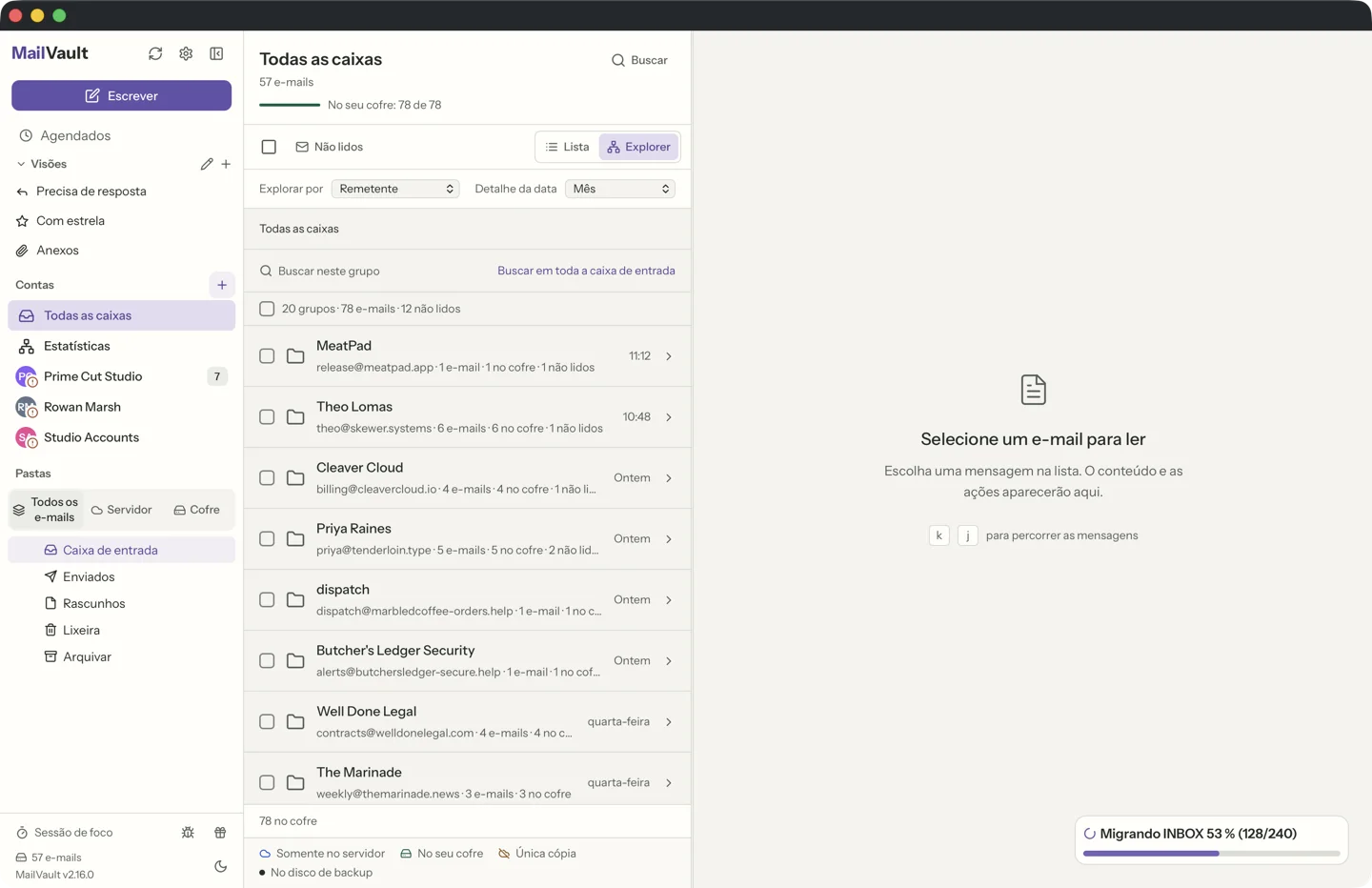 MailVault version 2.16.0 O Explorer do MailVault agrupando uma caixa postal por remetente, com cada grupo mostrando as contagens de mensagens, de cofre e de não lidas · MailVault version 2.16.0